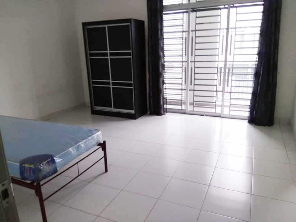 Double Storey Terrace House Nusa Bayu 12