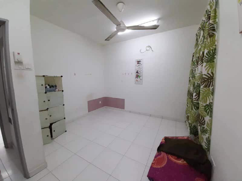 Condo Larkin 6