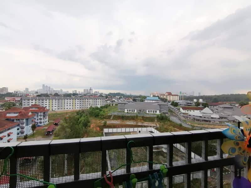 Condo Larkin 7