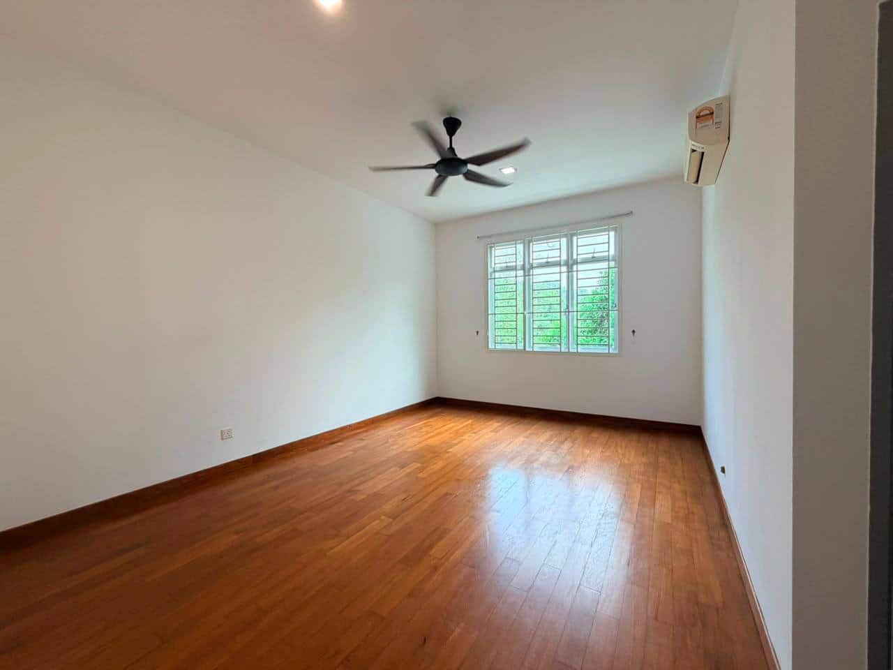 2-Storey Semi-D Nusa Idaman 5