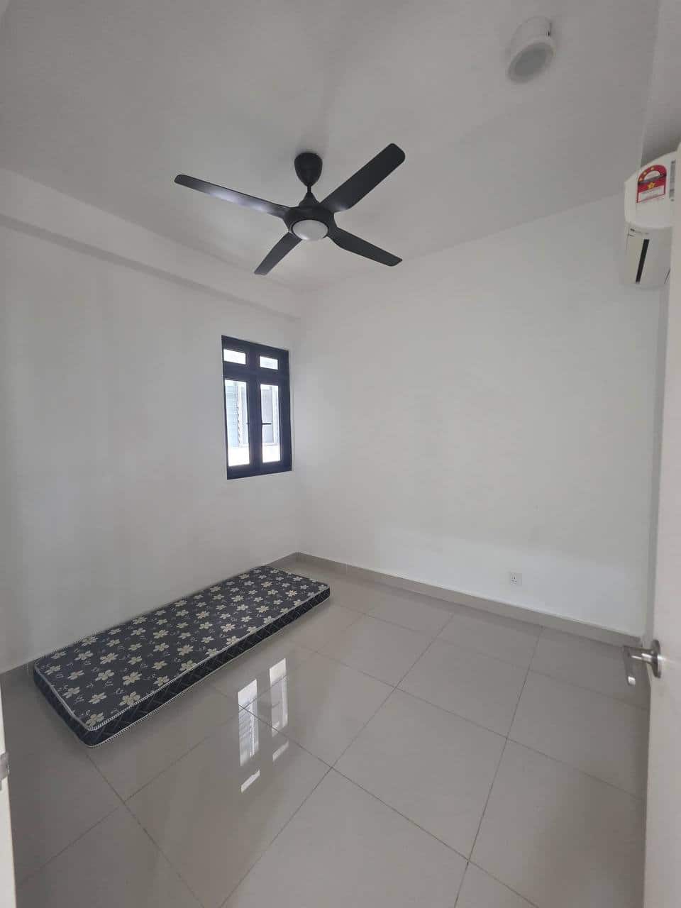 Condominium Meridin Medini 7