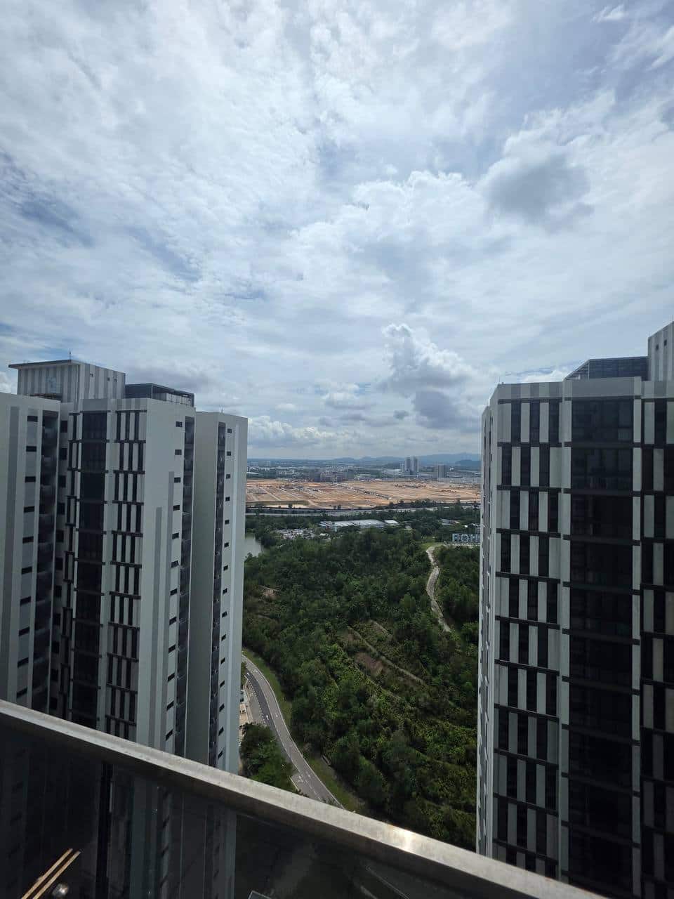 Condominium Meridin Medini 5