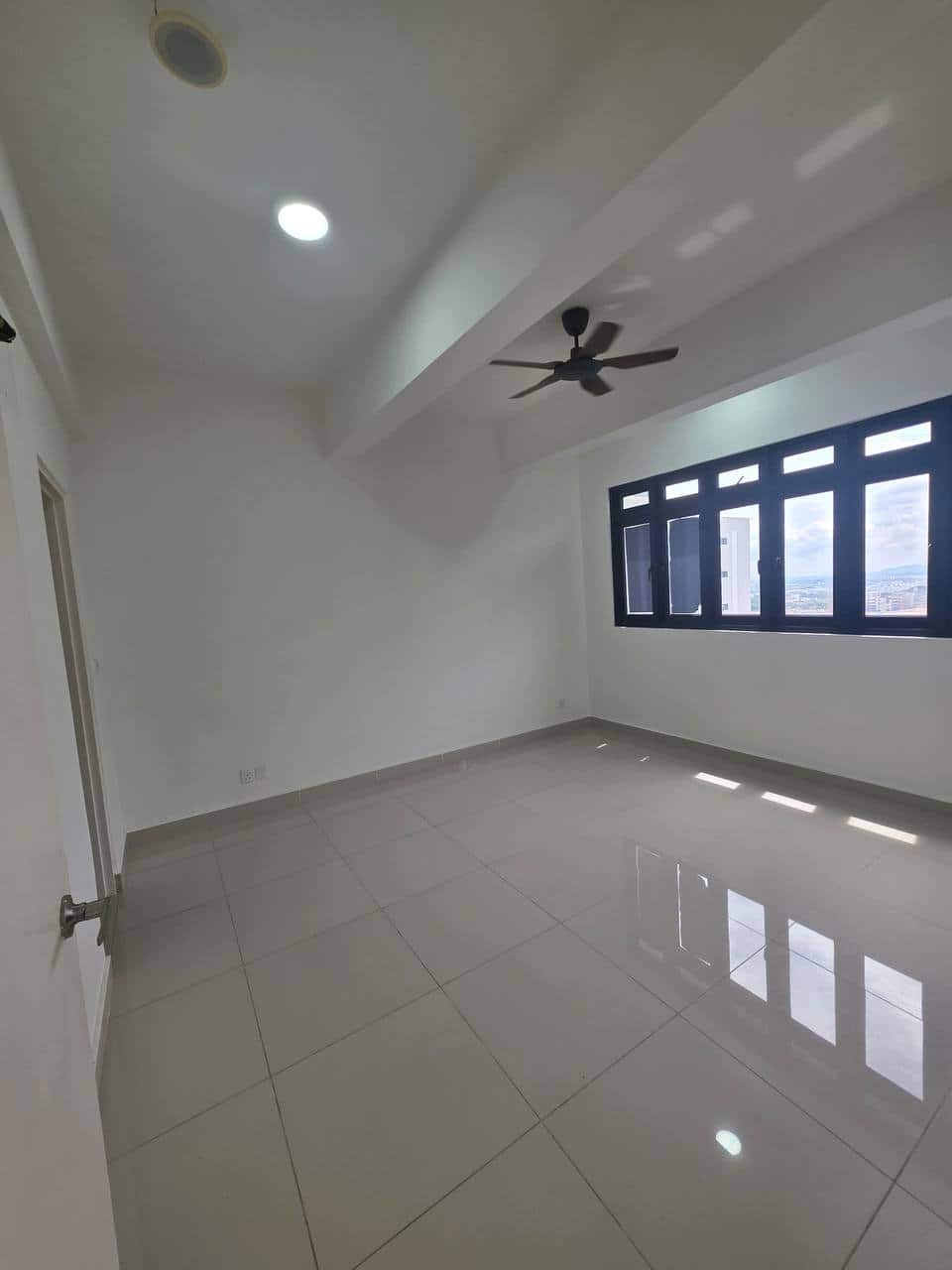 Condominium Meridin Medini 3