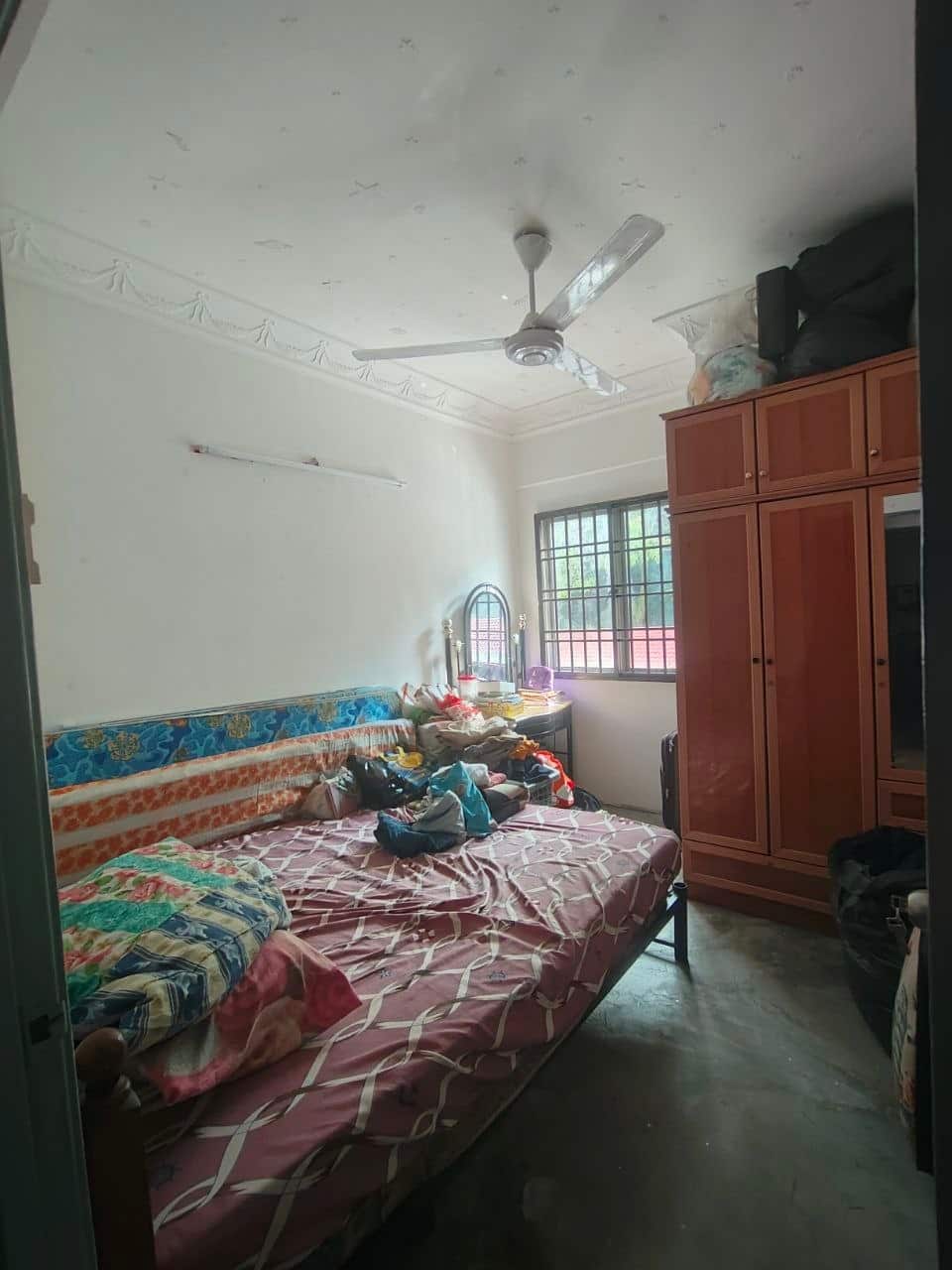 Apartment Taman Megah Ria 8
