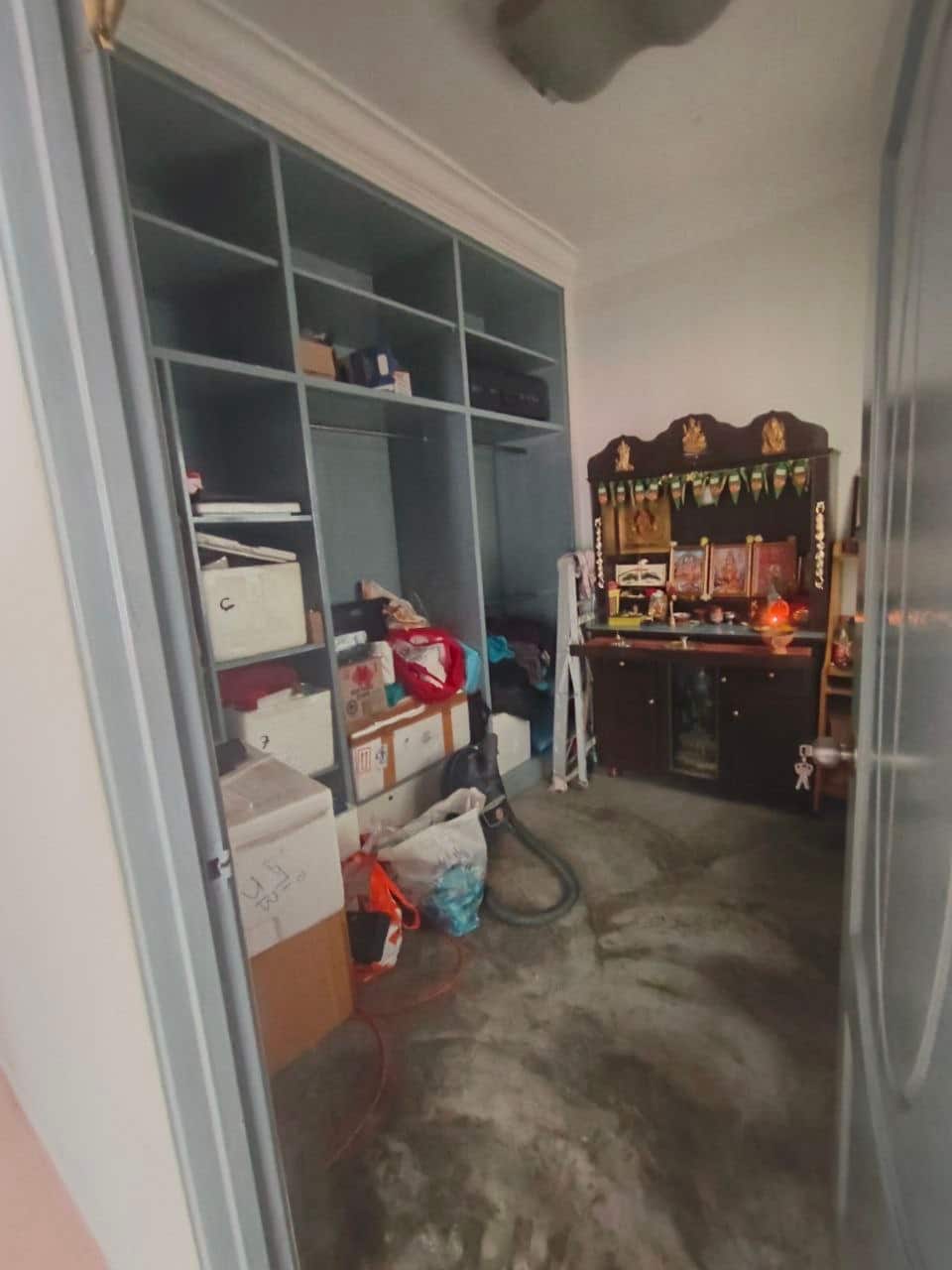 Apartment Taman Megah Ria 9