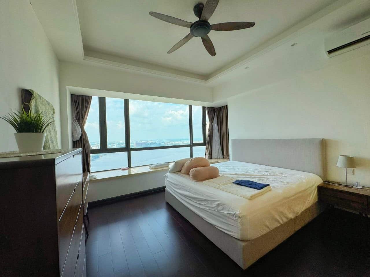 Condominium R&F Princess Cove Phase 1 2