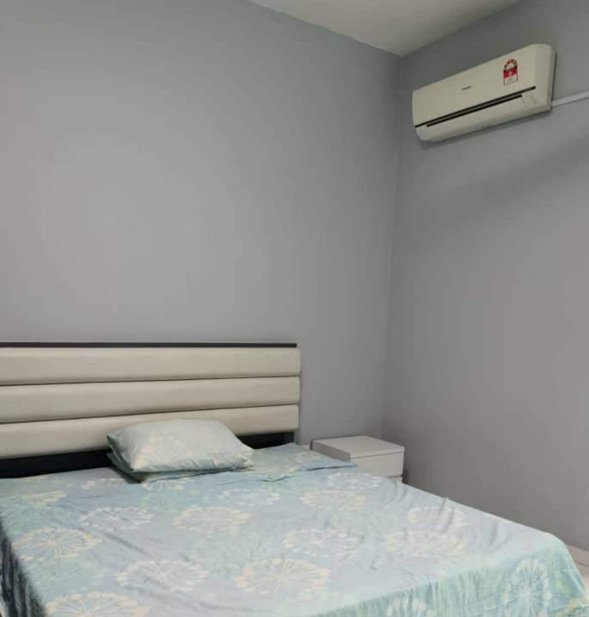 Condo Bukit Indah 7