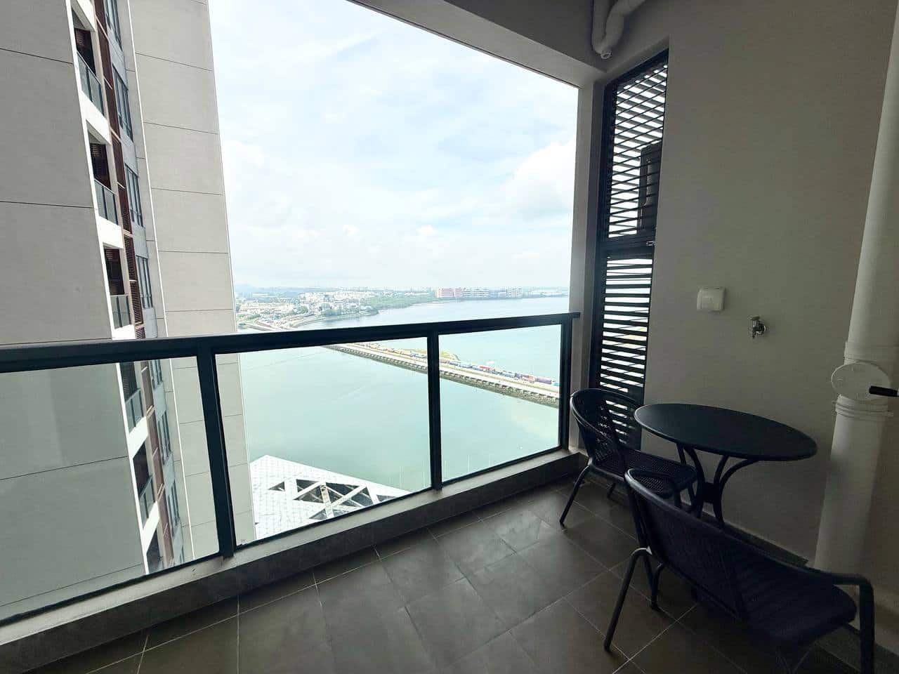 Condo R&F Princess Cove 3