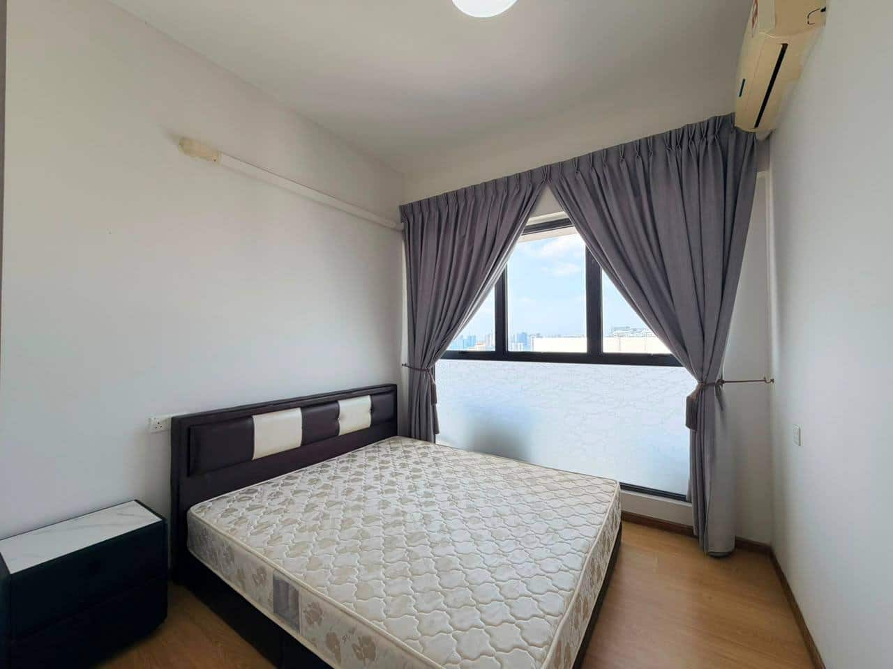 Condominium Danga Bay 6