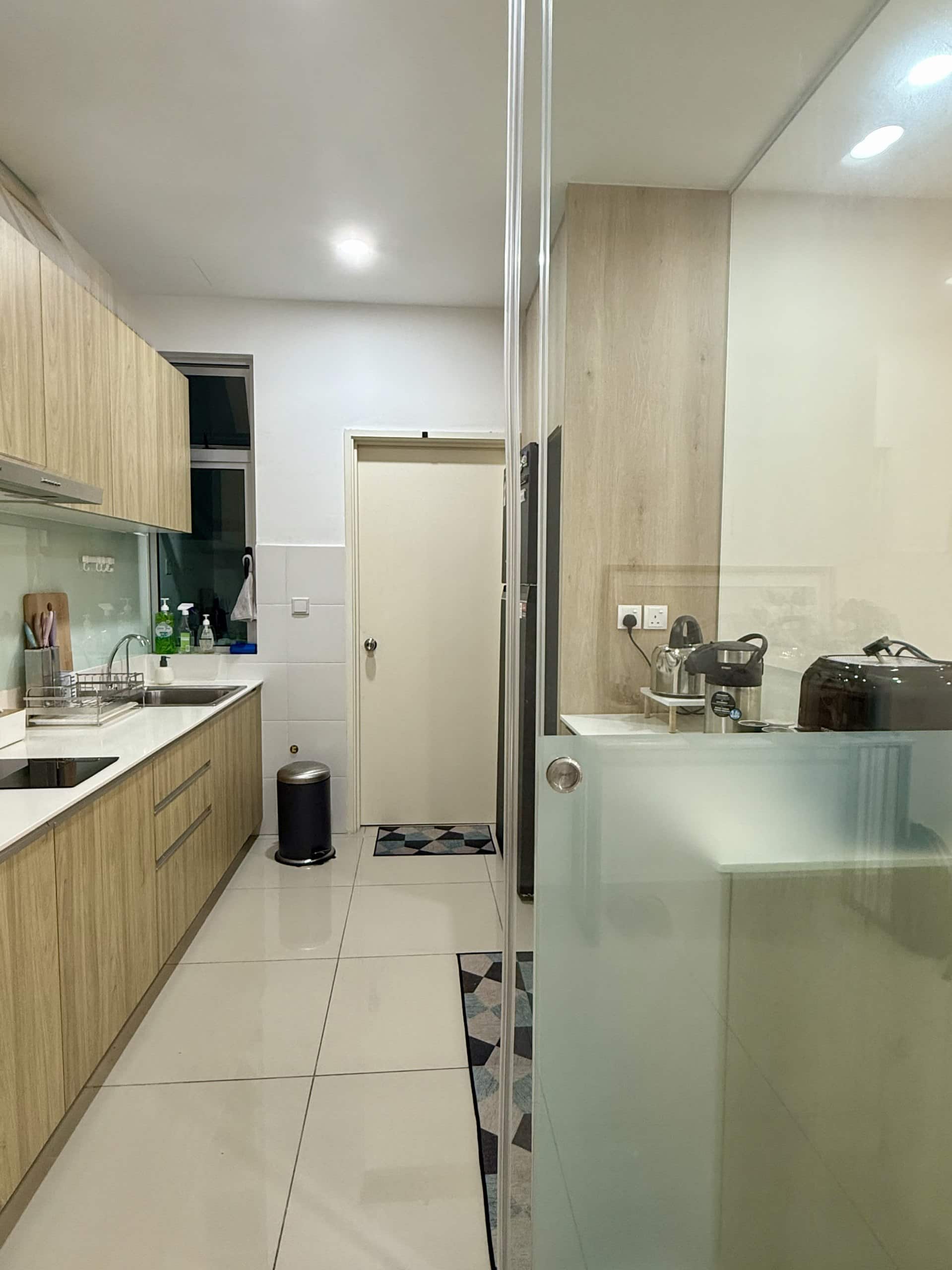 Condominium Meridin Bayvue @ Masai 8