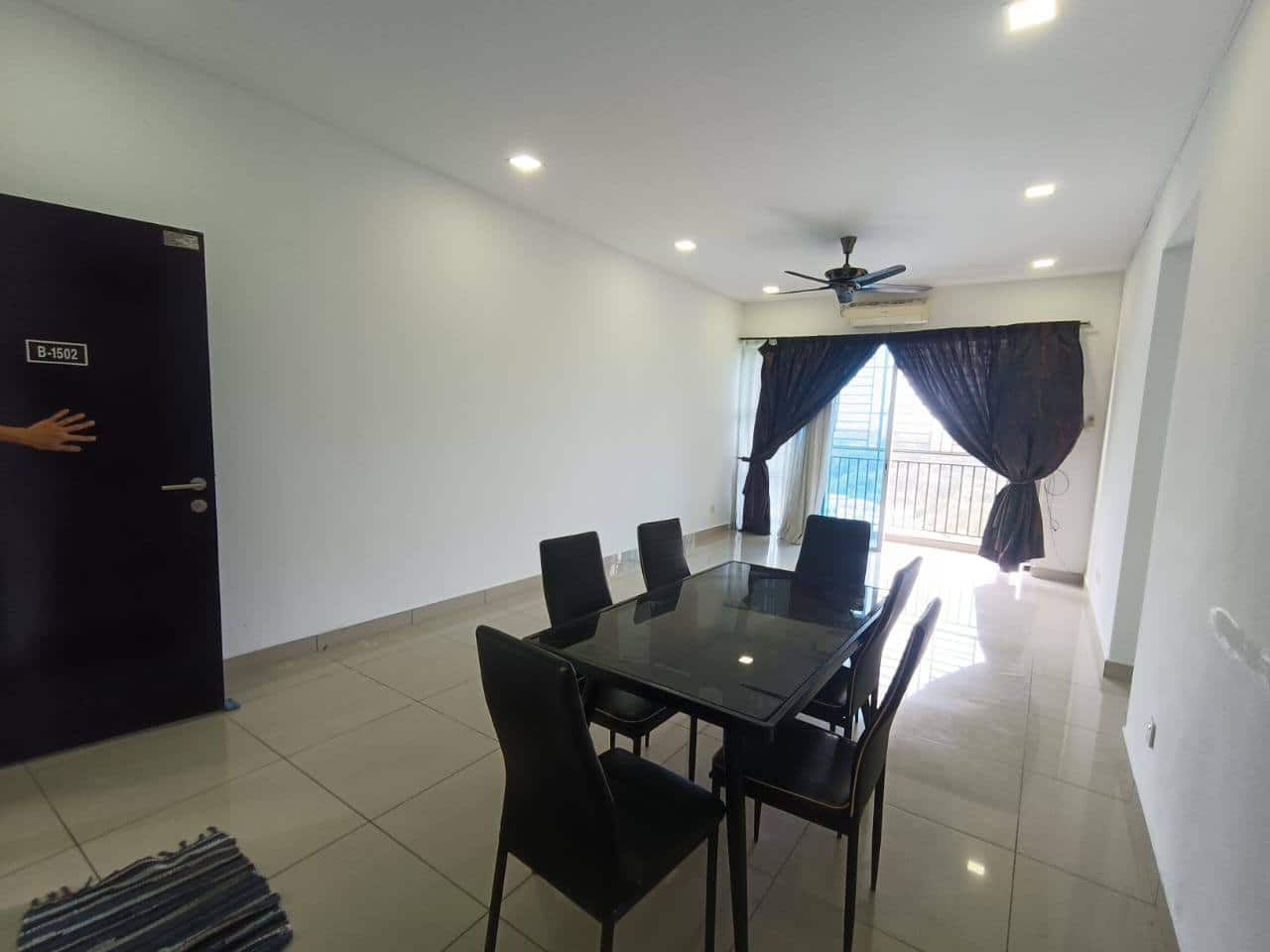 Executive Suites Taman Nusa Duta 2
