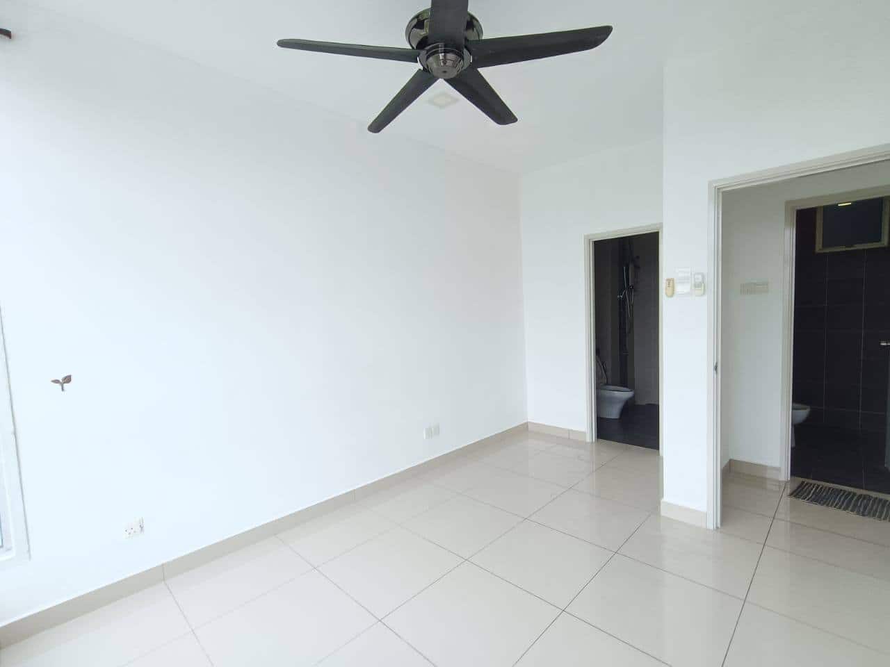 Executive Suites Taman Nusa Duta 4