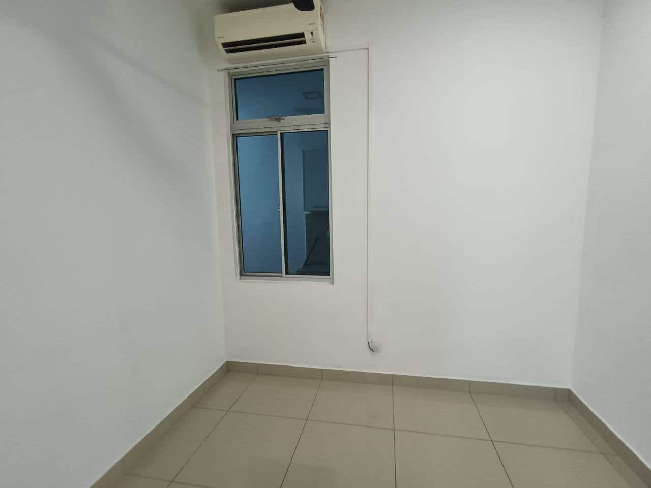 Executive Suites Taman Nusa Duta 5