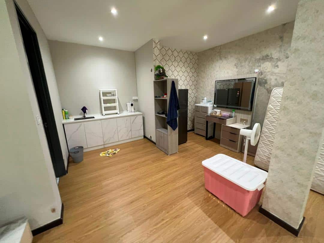 3-Storey Semi-D Horizon Hills Golf East 7
