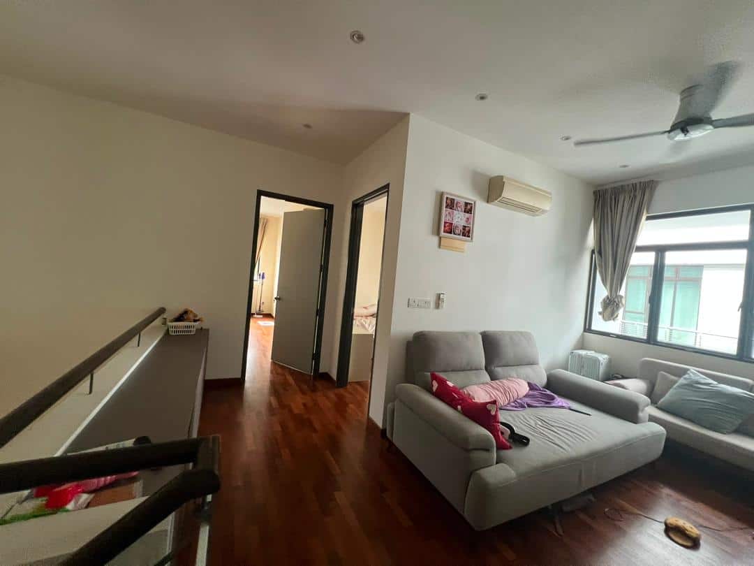 3-Storey Semi-D Horizon Hills Golf East 5