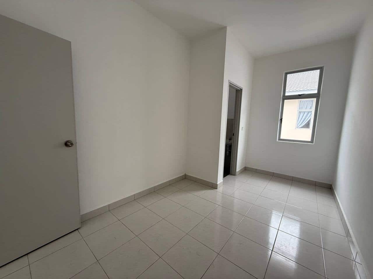 2-Storey Terrace House Erica @ Meridin East 6