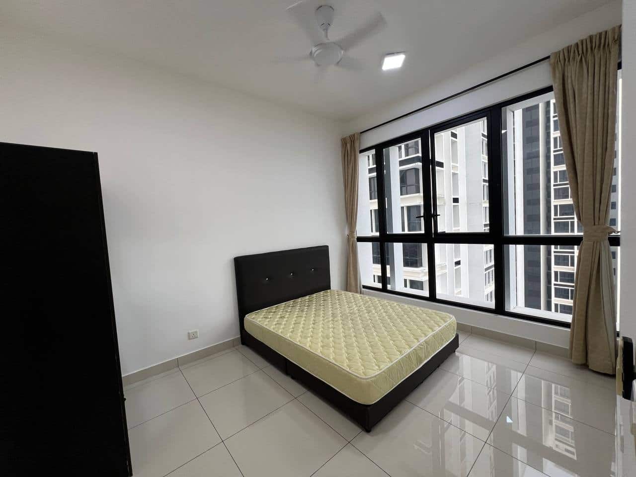 Condominium EcoNest @ Eco Botanic 2