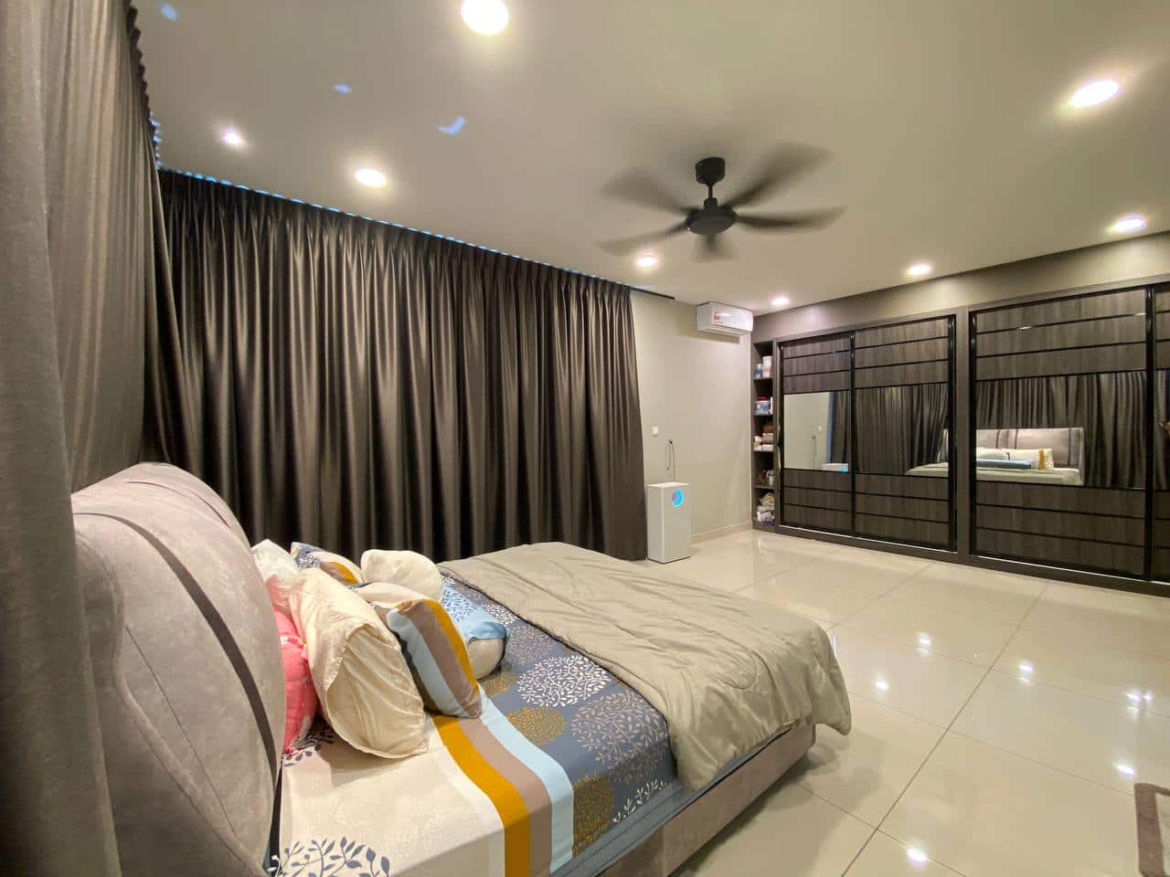 Studio Puteri Harbour 2