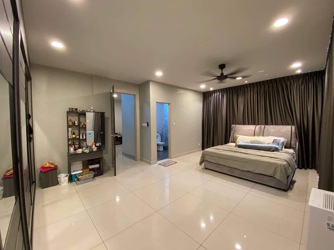 Studio Puteri Harbour 3