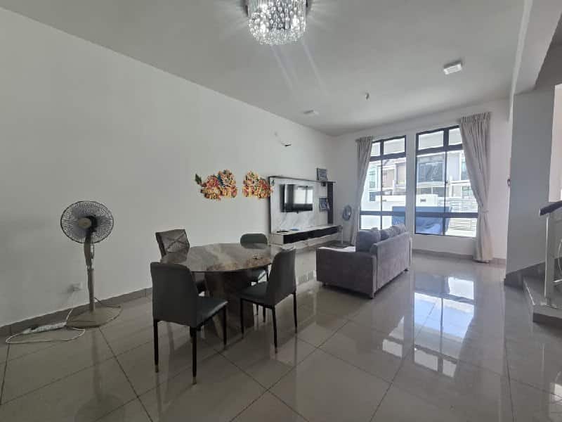 2-Storey Terrace Jalan Seri Austin 5/XX 1