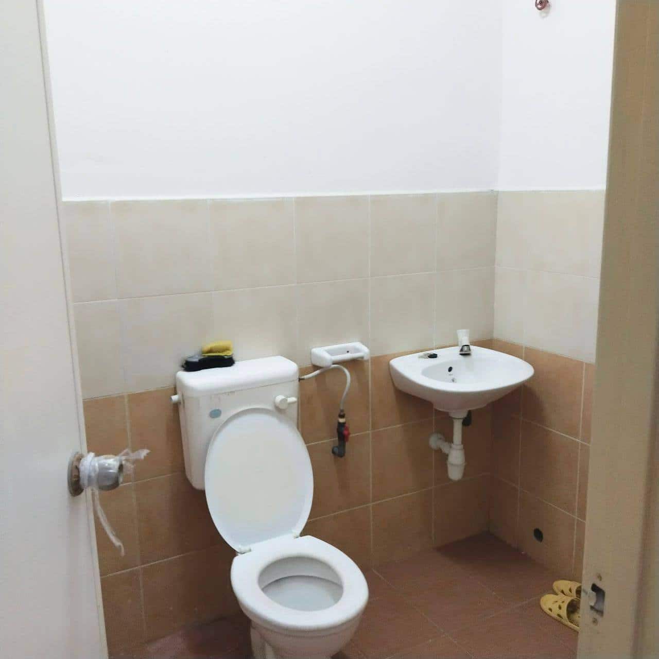 Double Storey Corner Lot Taman Pulai Jaya 8