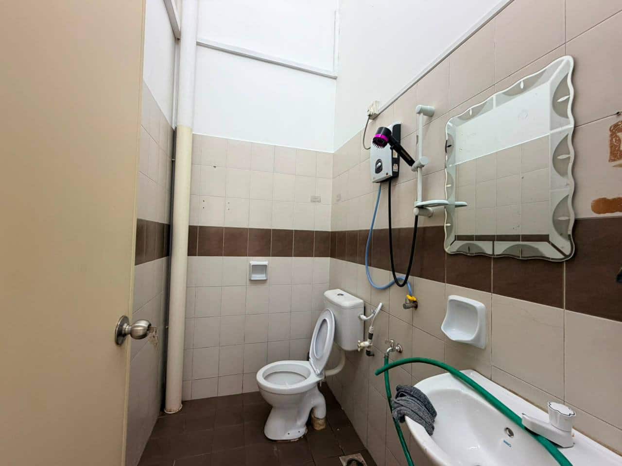 Single Storey Terrace Corner Pulai Jaya 7