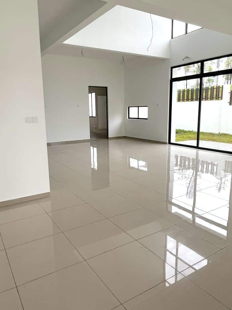 3-Storey Cluster House Horizon Hills 2