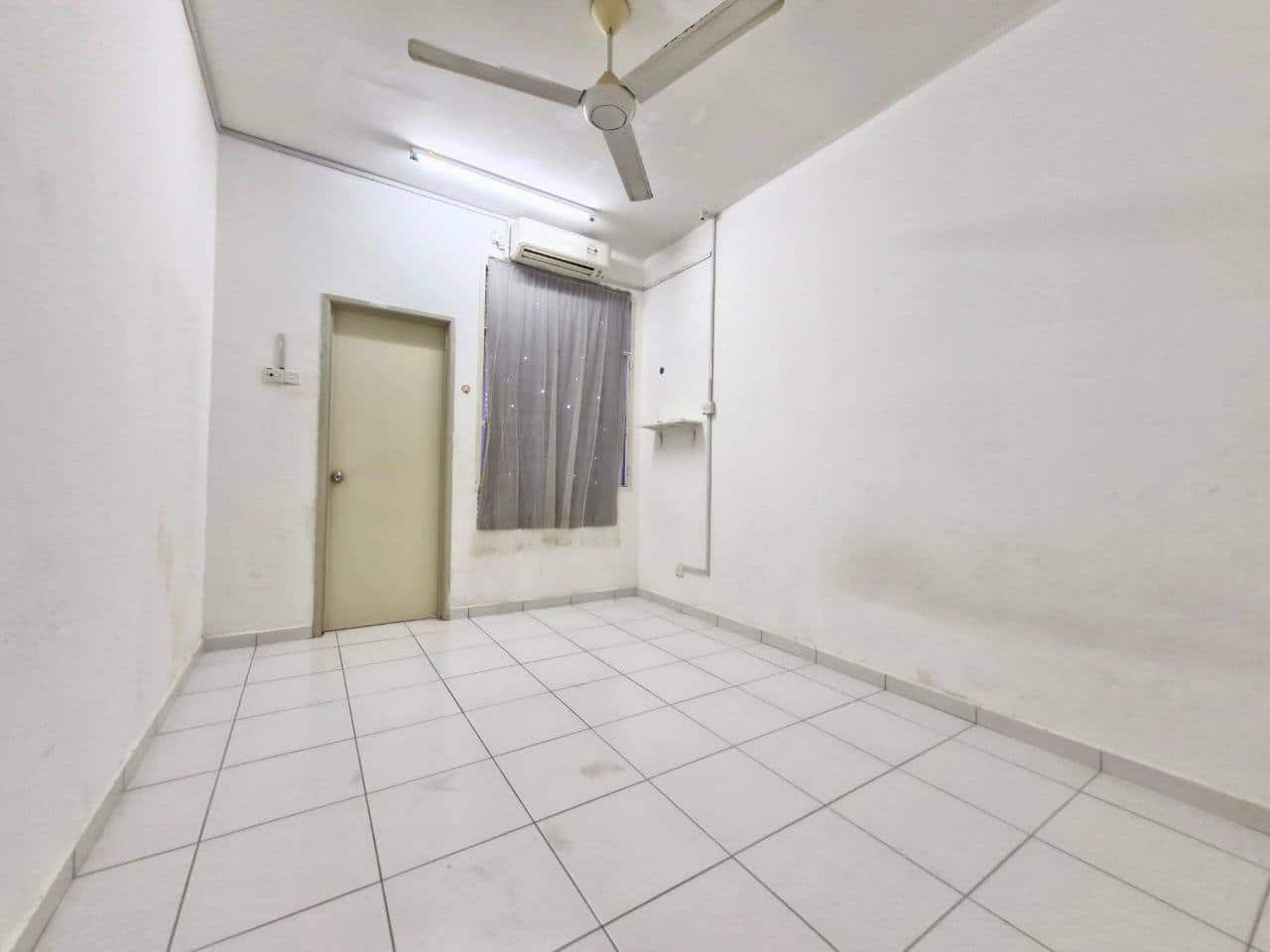 Double Storey Terrace Taman Desa Tebrau 6