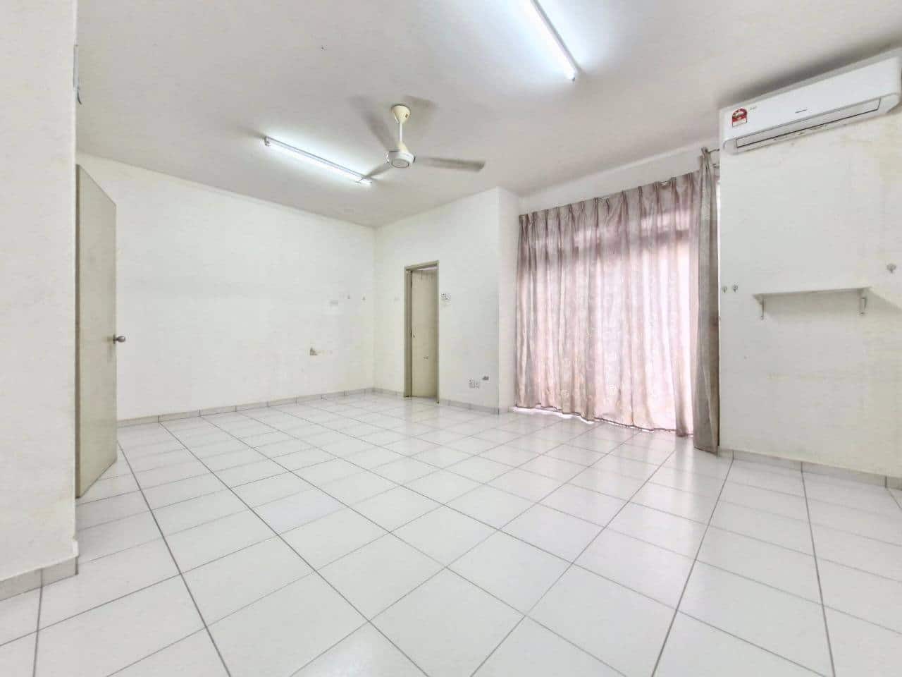 Double Storey Terrace Taman Desa Tebrau 3