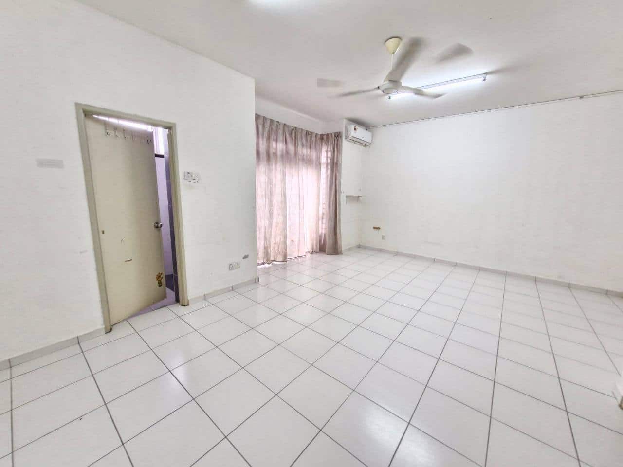 Double Storey Terrace Taman Desa Tebrau 4