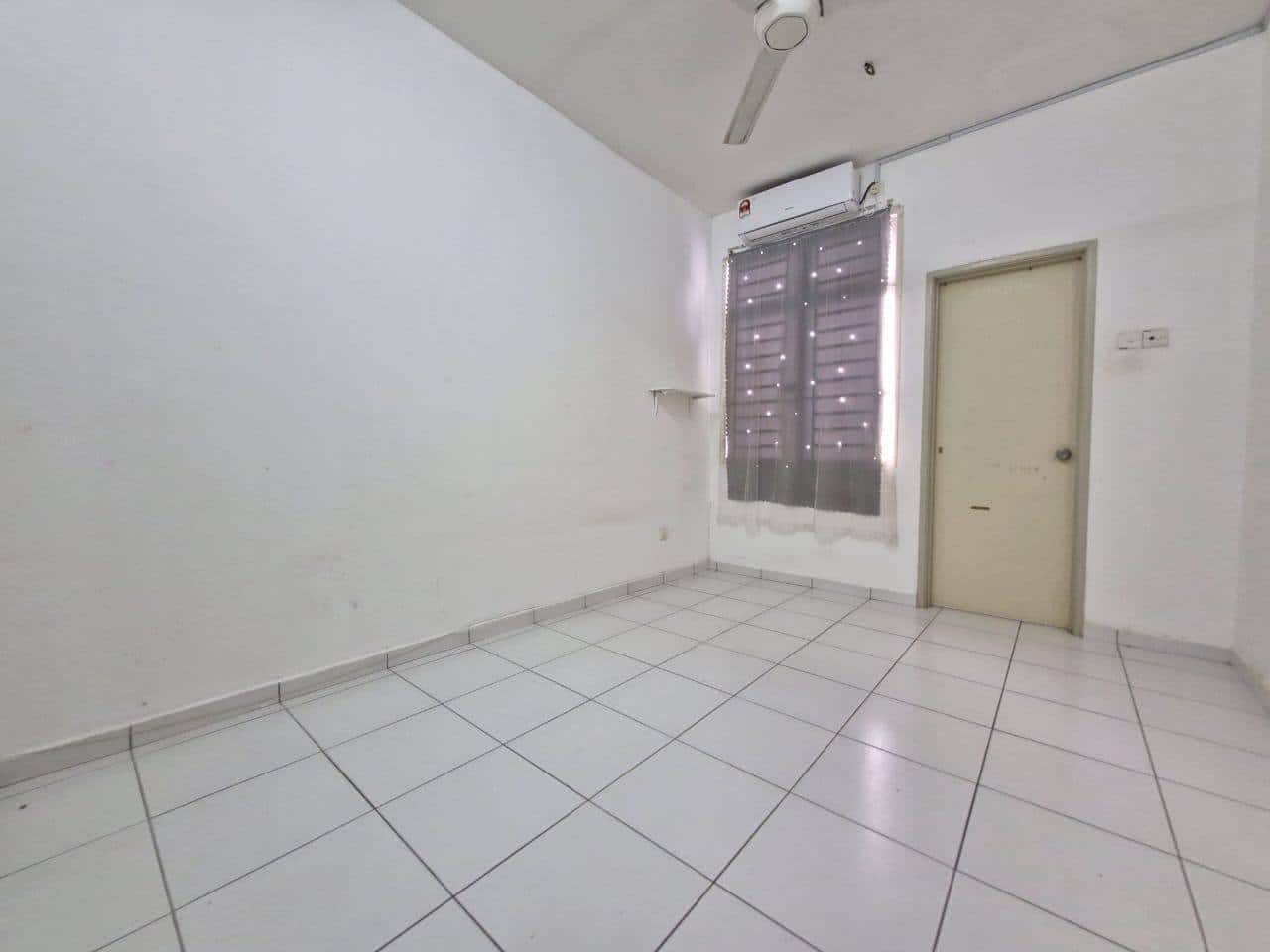 Double Storey Terrace Taman Desa Tebrau 12