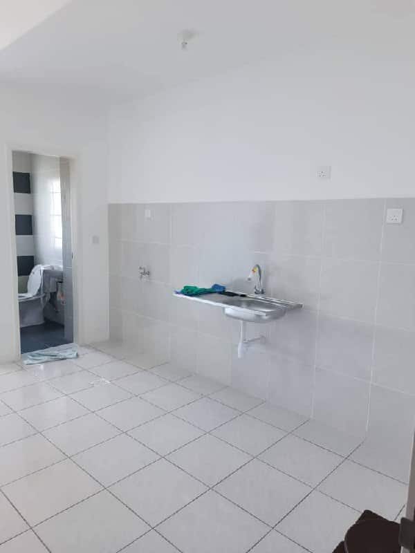 Service Apartment Seri Austin 4