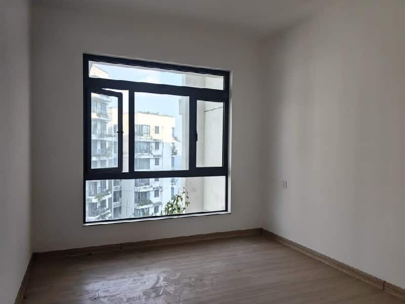 Condo Regalia Park Forest City 4