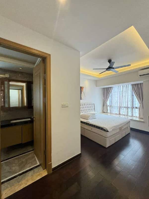 Condo R&F Princess Cove 5