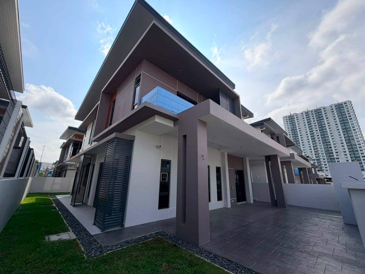 2-Storey Semi-D Uda Utama 1