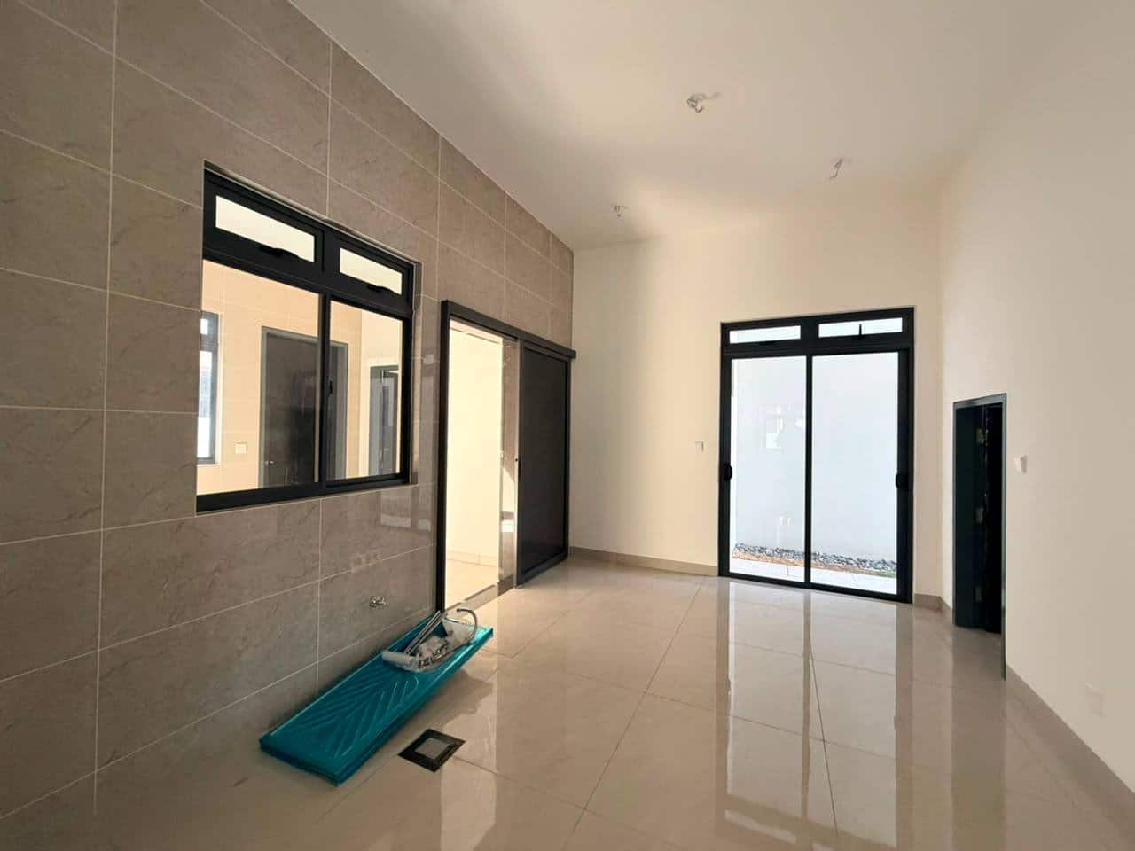 2-Storey Semi-D Uda Utama 5