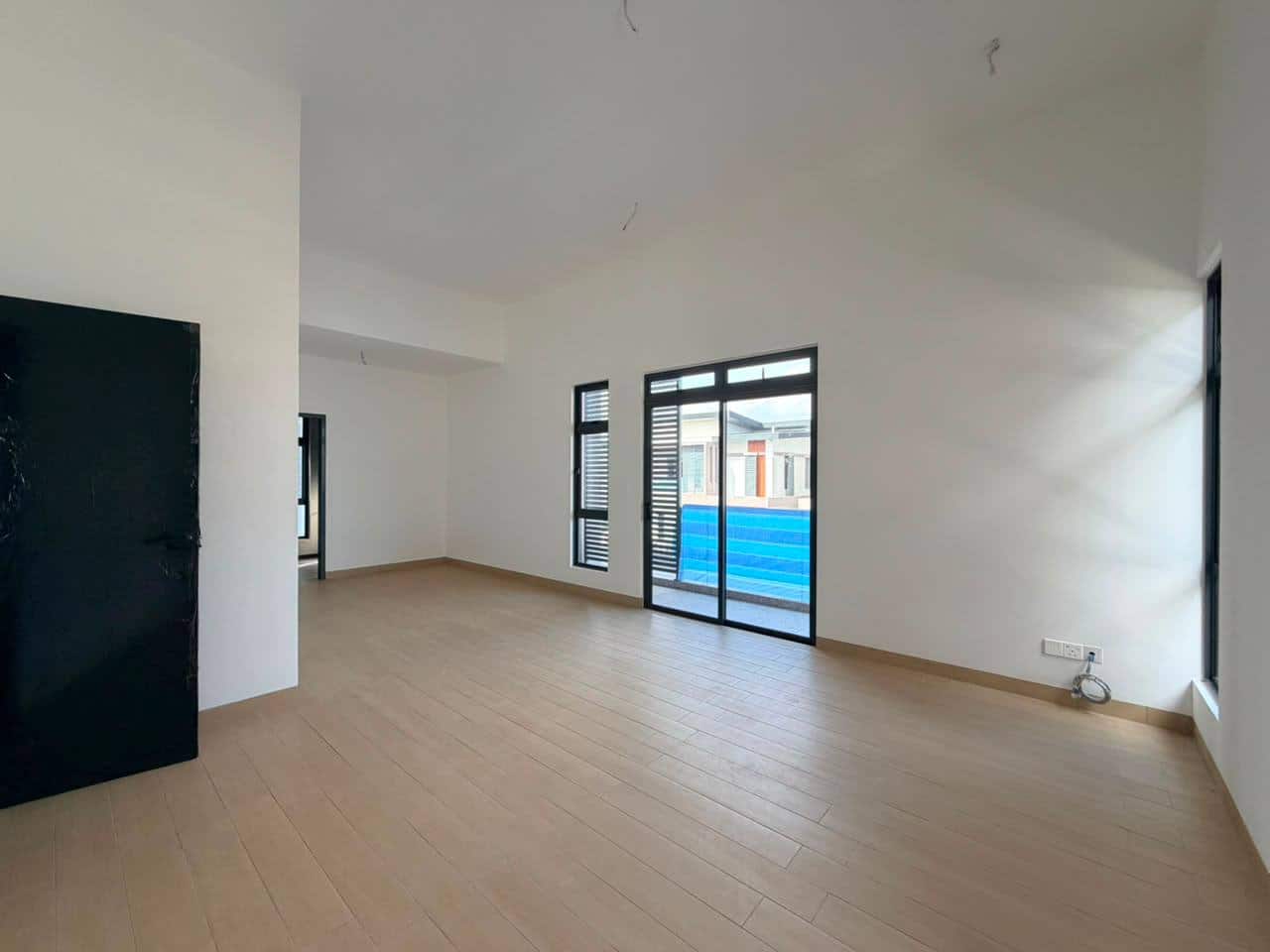 2-Storey Semi-D Uda Utama 6