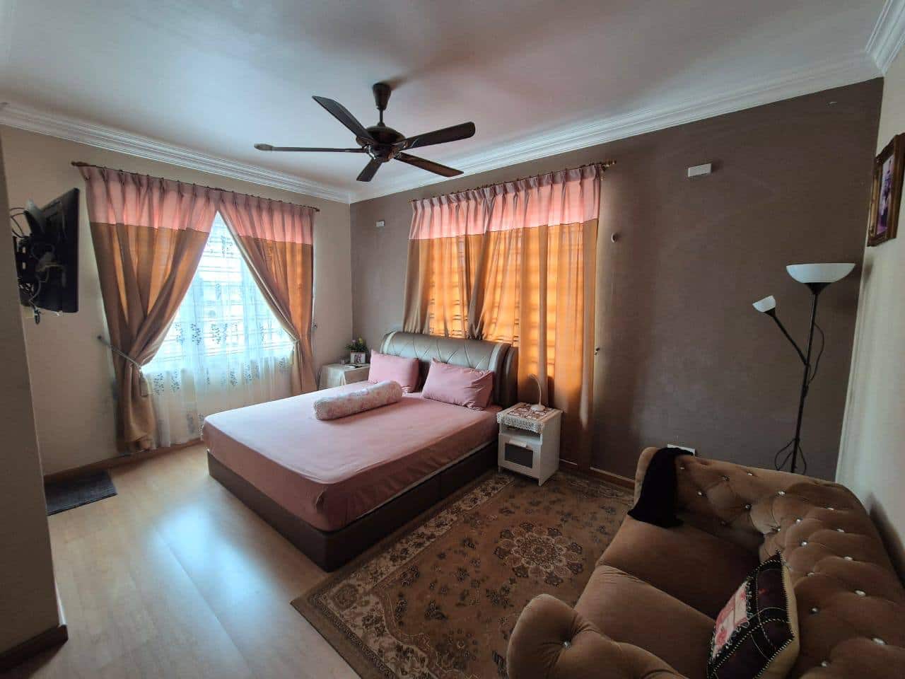 Terraced House Taman Daya 5