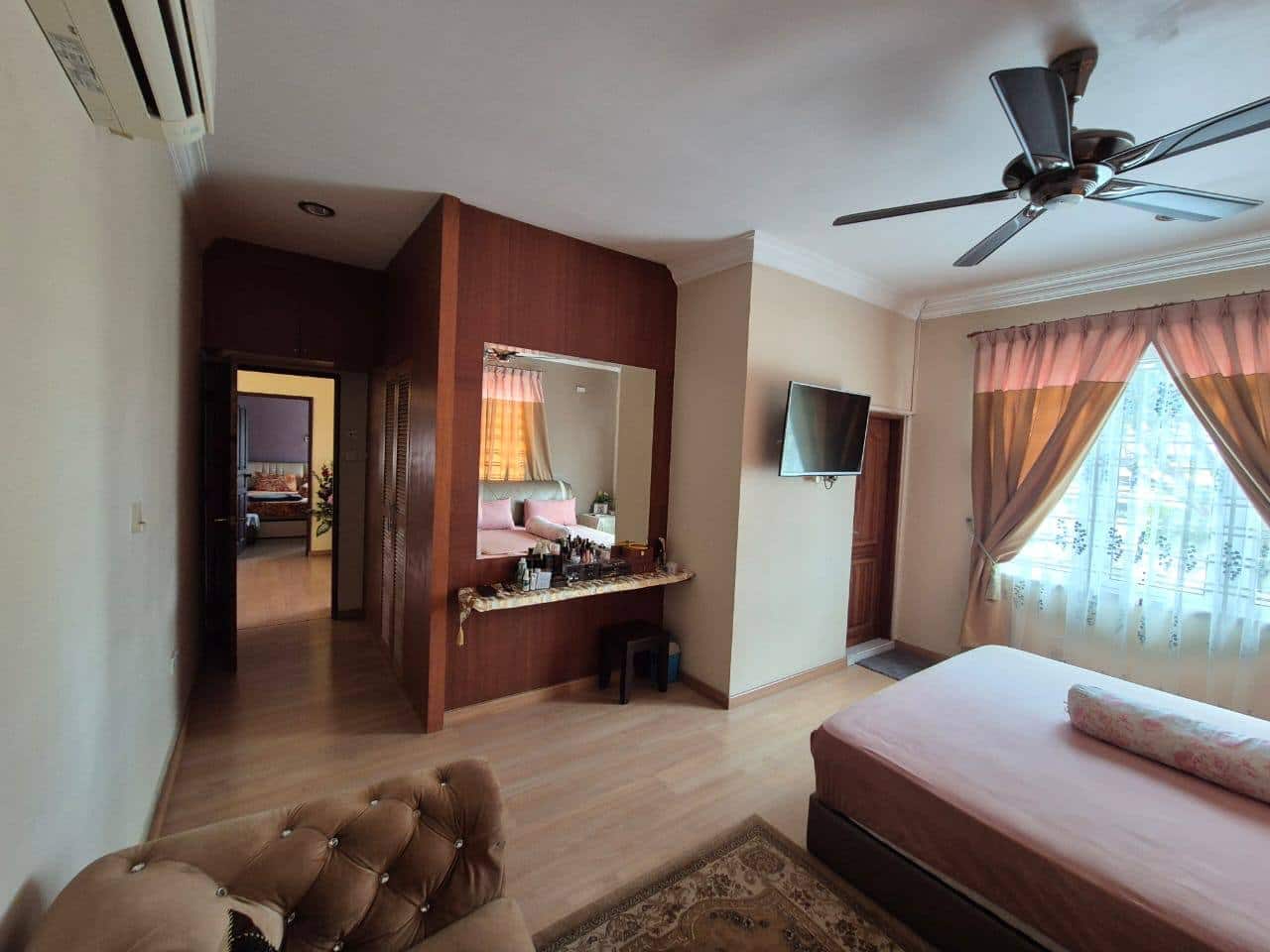 Terraced House Taman Daya 6