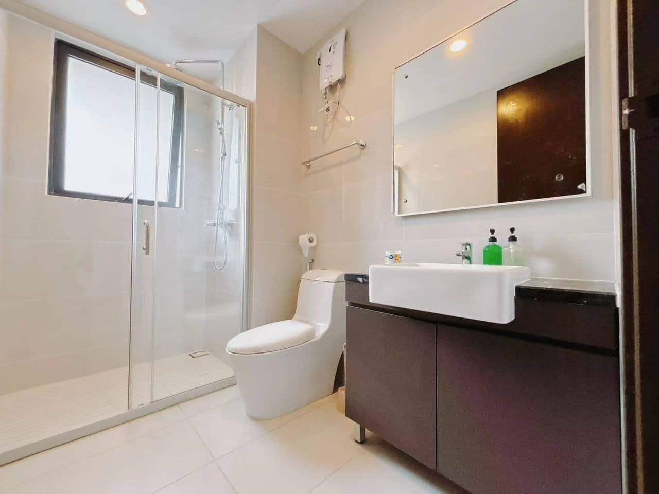 Condo Baypoint 8