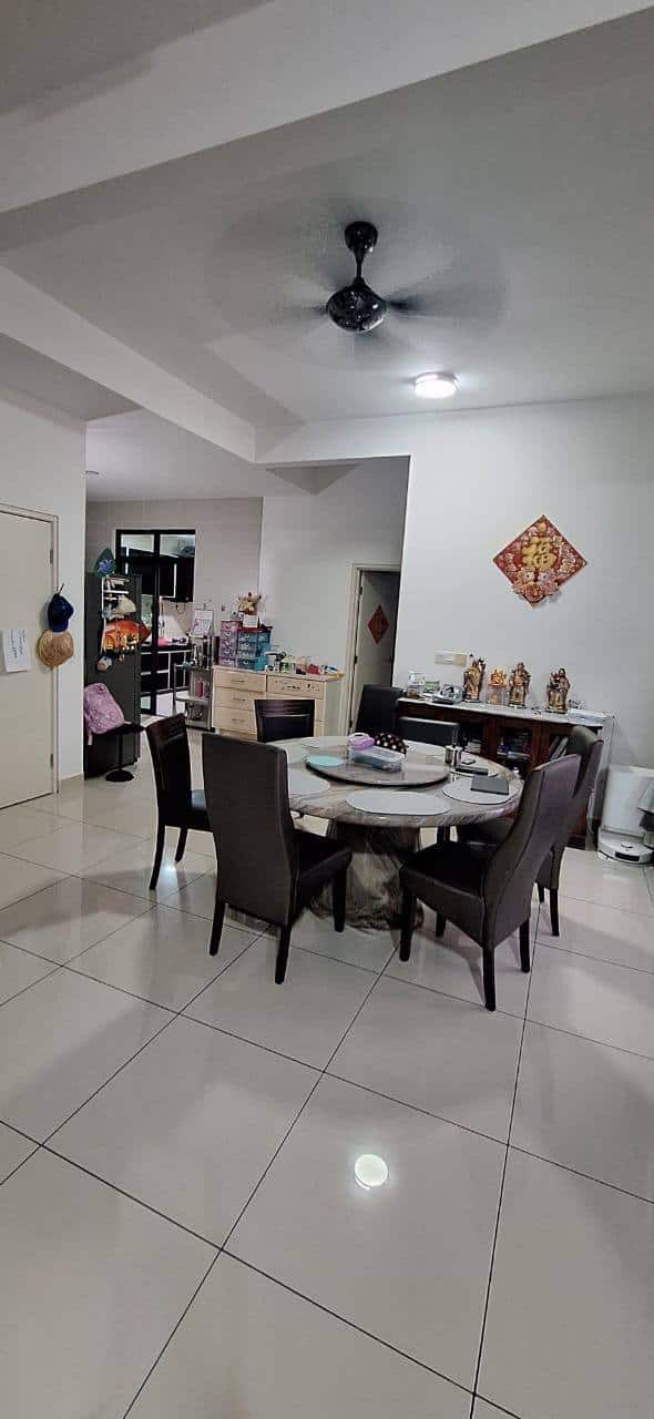 Double-Storey Semi-D Taman Nusa Idaman Precinct 5 4