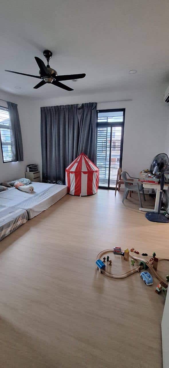 Double-Storey Semi-D Taman Nusa Idaman Precinct 5 11