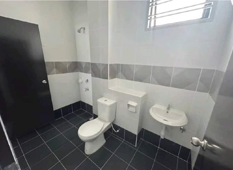 2-Storey Terrace House Austin Duta 4, Taman Austin Duta 7