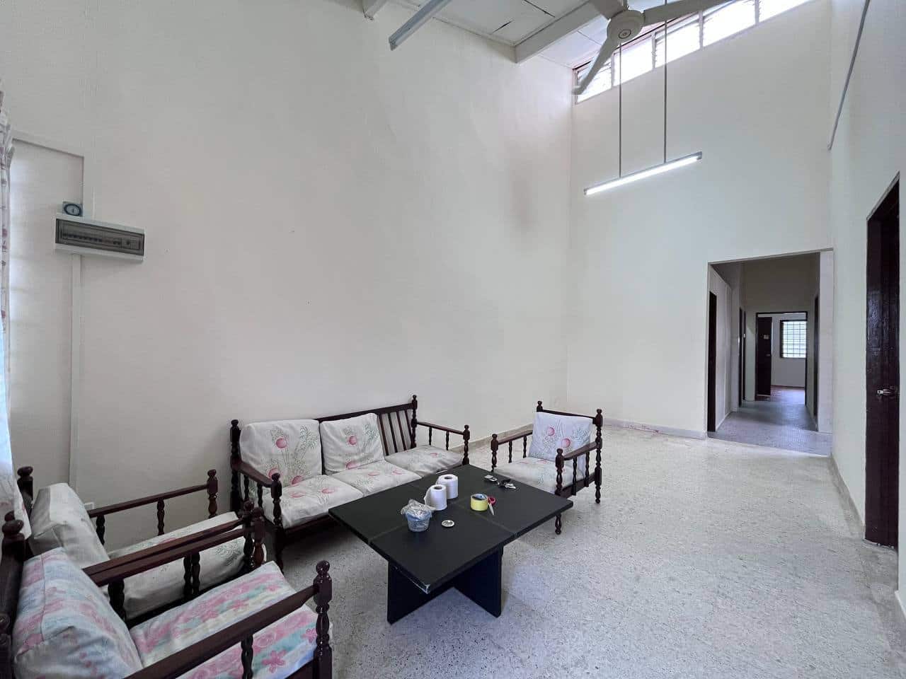1.5-Storey Terrace House Taman Pelangi 2