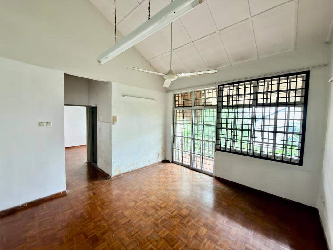 2-Storey Semi-D Corner Lot Taman Munsyi Ibrahim 2