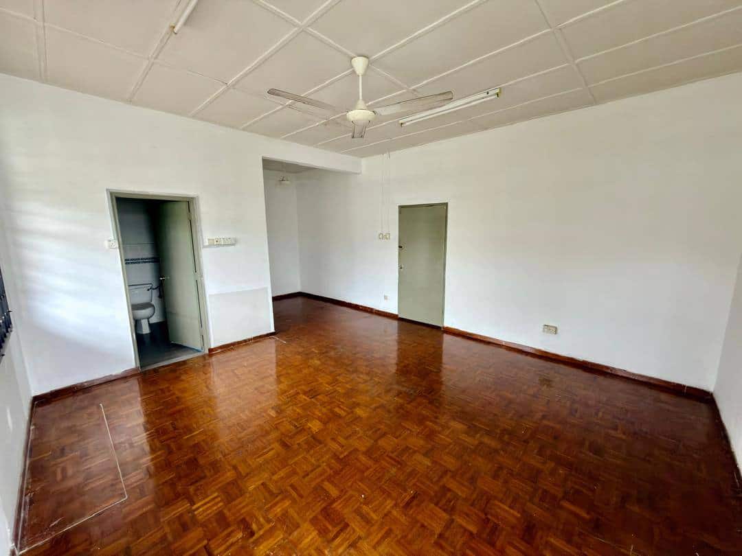 2-Storey Semi-D Corner Lot Taman Munsyi Ibrahim 3