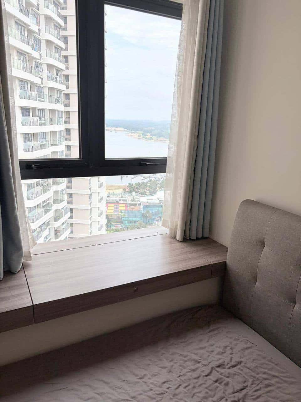 Condominium Danga Bay 9