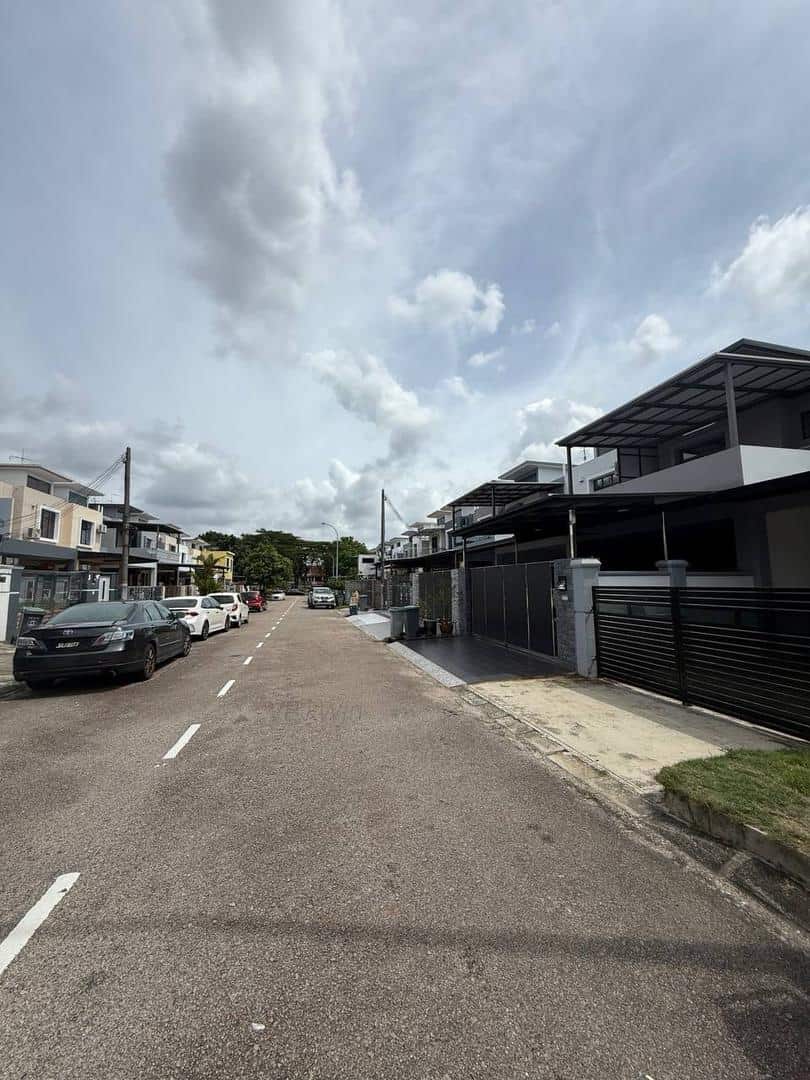 2-Storey Terrace House Bukit Indah 4