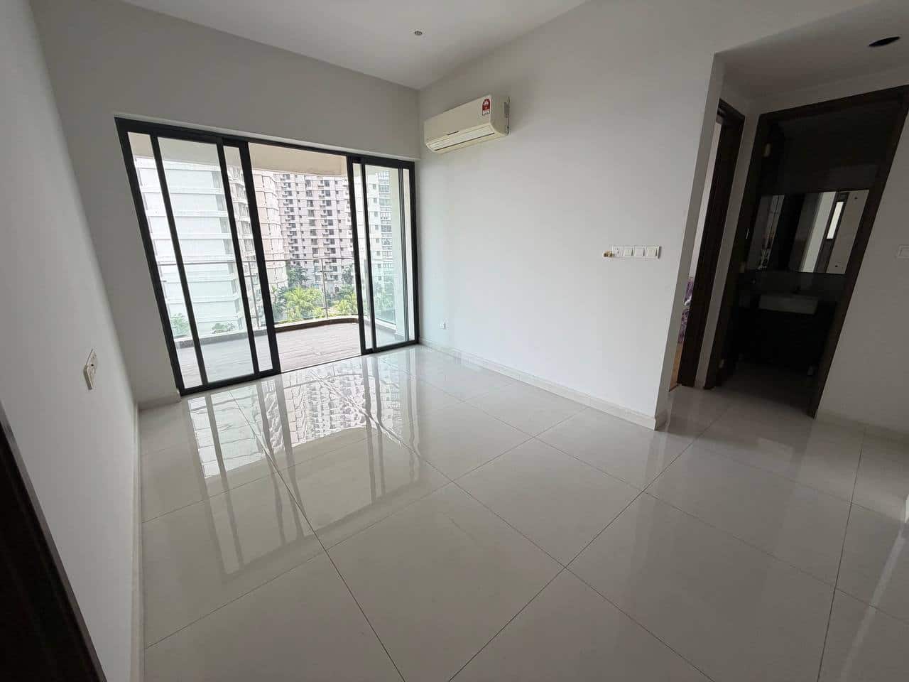 Condo Country Garden Danga Bay 3