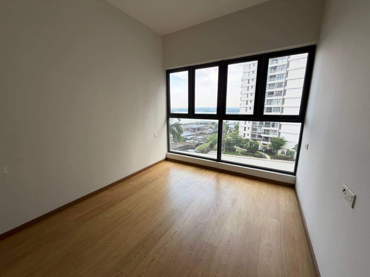 Condo Country Garden Danga Bay 1